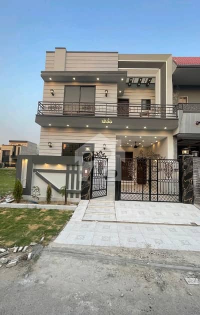 سٹی ہاؤسنگ سوسائٹی گوجرانوالہ میں 4 کمروں کا 5 مرلہ مکان 1.85 کروڑ میں برائے فروخت۔