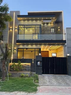 3 Years Installment Plan Luxury 1.5 Story 5 Marla Brand New House In Park View City Lahore