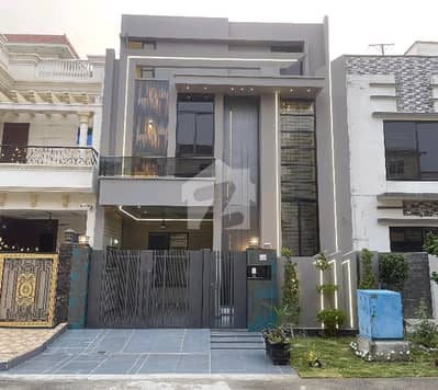 A Prime Location 5 Marla House Located In Citi Housing Society Is Available For sale A Prime Location 5 Marla House Located In Citi Housing Society Is Available For sale