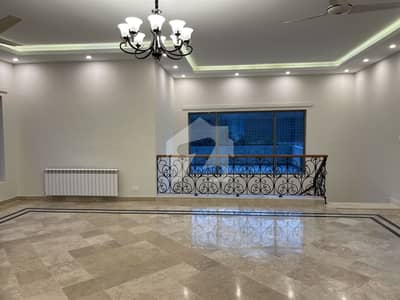 ایف ۔ 8 اسلام آباد میں 5 کمروں کا 2 کنال مکان 11.0 لاکھ میں کرایہ پر دستیاب ہے۔