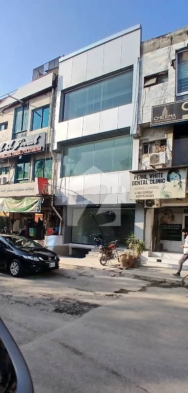 ایف ۔ 10 اسلام آباد میں 4 مرلہ دکان 6.5 لاکھ میں کرایہ پر دستیاب ہے۔