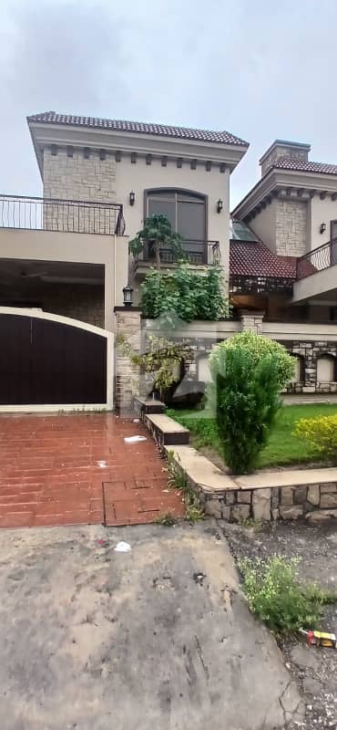 Luxury House Available For Rent In F-10 Islamabad Luxury House Available For Rent In F-10 Islamabad