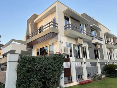ایف ۔ 11 اسلام آباد میں 3 کمروں کا 1 کنال بالائی پورشن 3.75 لاکھ میں کرایہ پر دستیاب ہے۔