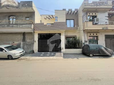 سمن آباد لاہور میں 4 کمروں کا 7 مرلہ مکان 3.15 کروڑ میں برائے فروخت۔