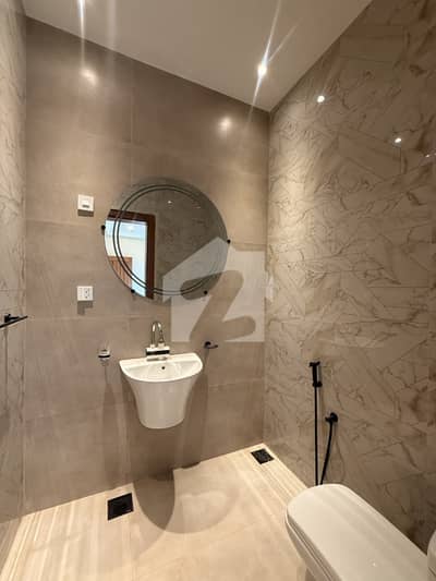 Elegant Residential House For Sale In A Highly Desirable Location