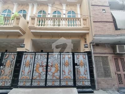 اچھرہ لاہور میں 3 کمروں کا 4 مرلہ مکان 2.24 کروڑ میں برائے فروخت۔