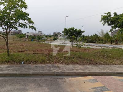 5 Marla Avenue Plot For Sale DHA Phase 5