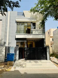 5 Marla Brand New House Available For Sale In Lake City