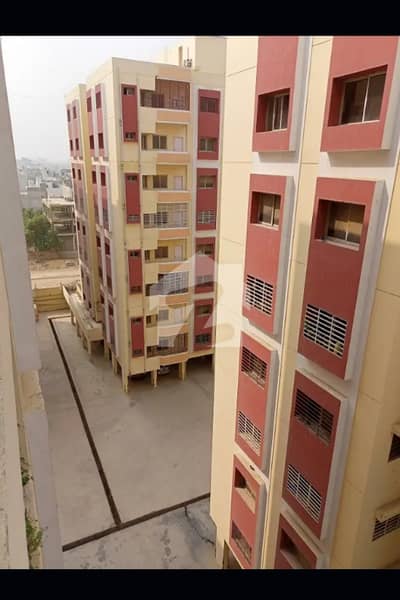 فیڈرل گورنمنٹ ایمپلائز ہاؤسنگ فاؤنڈیشن سکیم 33,کراچی میں 2 کمروں کا 5 مرلہ فلیٹ 85.0 لاکھ میں برائے فروخت۔