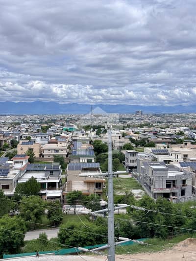 ڈی ایچ اے فیز 3 ۔ بلاک بی ڈی ایچ اے ڈیفینس فیز 3,ڈی ایچ اے ڈیفینس,اسلام آباد میں 1 کنال رہائشی پلاٹ 2.75 کروڑ میں برائے فروخت۔