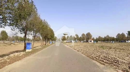 بحریہ ایجوکیشن اینڈ میڈیکل سٹی لاہور میں 5 مرلہ رہائشی پلاٹ 21.0 لاکھ میں برائے فروخت۔