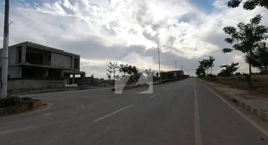 ٹاپ سٹی 1 - بلاک ڈی ٹاپ سٹی 1,اسلام آباد میں 10 مرلہ رہائشی پلاٹ 1.65 کروڑ میں برائے فروخت۔ ٹاپ سٹی 1 - بلاک ڈی ٹاپ سٹی 1,اسلام آباد میں 10 مرلہ رہائشی پلاٹ 1.65 کروڑ میں برائے فروخت۔