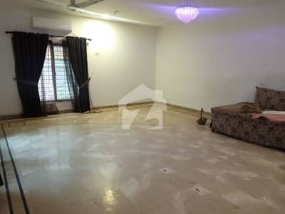 600 YARD HOUSE ON POPULAR AVENUE AWAY FROM SEA | MOST WANTED LOCATION