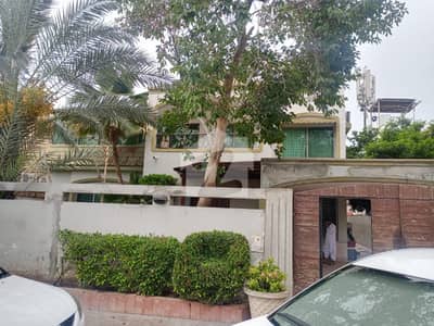 600 YARD HOUSE ON POPULAR AVENUE AWAY FROM SEA | MOST WANTED LOCATION