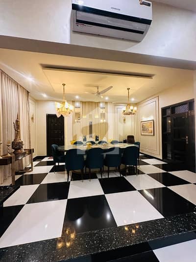 Prime Location 1000 Square Yards House Up For Sale In DHA Phase 6