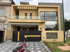 Beautiful Corner House For Sale 11 Marla Sector C1, Bahria Enclave