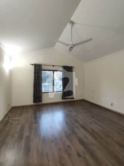 F11 Mind Blowing What A Outstanding Upper Portion For Rent