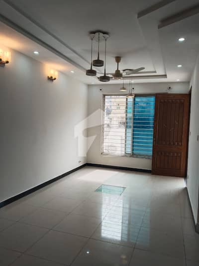 E11 Fantastic Ground Floor 2bed