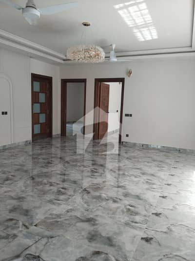 ای ۔ 11 اسلام آباد میں 3 کمروں کا 1 کنال بالائی پورشن 2.5 لاکھ میں کرایہ پر دستیاب ہے۔