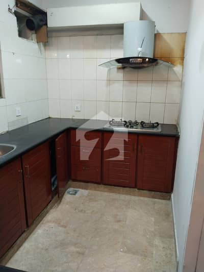 E11 2bed Short Family Portion For Rent