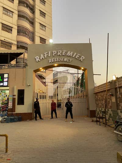 یونیورسٹی روڈ کراچی میں 3 کمروں کا 8 مرلہ فلیٹ 1.9 کروڑ میں برائے فروخت۔