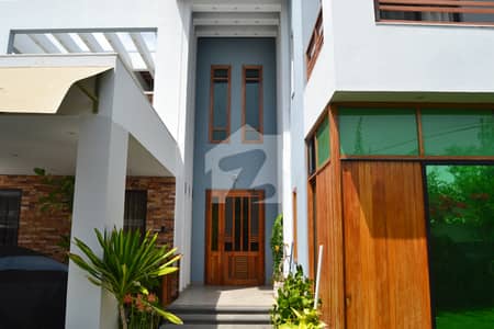 DHA PHASE 5 Ext, 1000 Sq. Yards 2 Unit Bungalow For Sale
