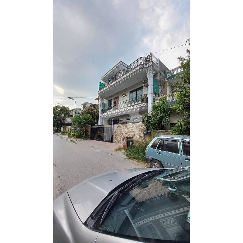 G11 ,25/50 Double Storey House For Sale G11 ,25/50 Double Storey House For Sale