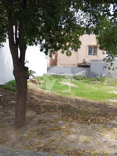 10M Hot Location Plot For Sale Bahria town Lahore
