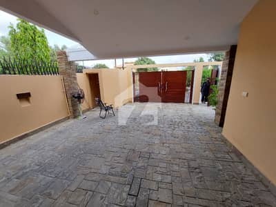 Super Class Ultramodern Stylish 500 Yards Bungalow 5 Master Bedrooms Luxurious Living Elegant House