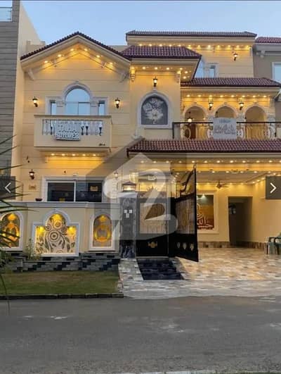 A Well Designed House Is Up For Sale In An Ideal Location In LDA Avenue