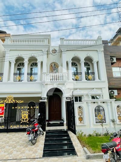 10 Marla Brand New House For Sale