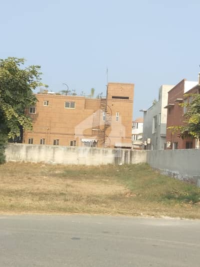 1 Kanal Plot Urgent For Sale In DHA Phase 7 Block Q Plot No 260 Prime Location