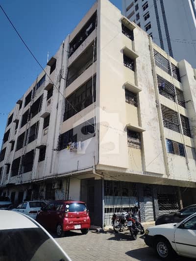 3 Bed Drawing Parking Facing Prime Location Of Block 8 3 Bed Drawing Parking Facing Prime Location Of Block 8