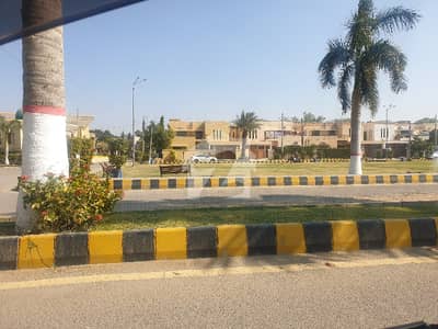 فالکن کمپلیکس - اے ایف او ایچ ایس ملیر کنٹونمنٹ,کینٹ,کراچی میں 5 کمروں کا 1 کنال مکان 8.9 کروڑ میں برائے فروخت۔ فالکن کمپلیکس - اے ایف او ایچ ایس ملیر کنٹونمنٹ,کینٹ,کراچی میں 5 کمروں کا 1 کنال مکان 8.9 کروڑ میں برائے فروخت۔