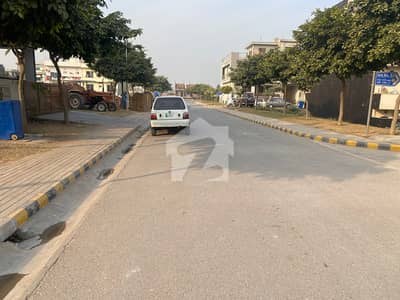 10 Marla Plot Available In Rehman Enclave