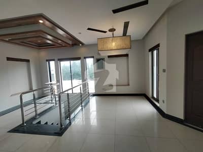 20 MARLA UPPER PORTION AVAILABLE FOR RENT IN DHA PHASE 5 20 MARLA UPPER PORTION AVAILABLE FOR RENT IN DHA PHASE 5