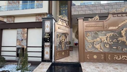 ڈی سی کالونی - چناب بلاک ڈی سی کالونی,گوجرانوالہ میں 5 کمروں کا 16 مرلہ مکان 7.25 کروڑ میں برائے فروخت۔
