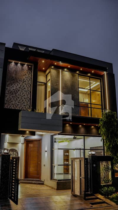 BRAND BEW 5 MARLA HOUSE FOR SALE DHA 9 TOWN