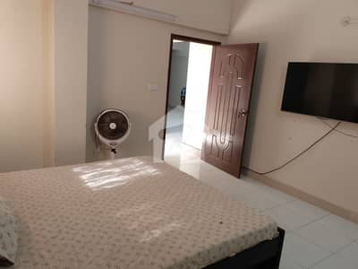 1550 Square Feet Spacious Flat Available In Gulistan-E-Jauhar - Block 14 For Sale