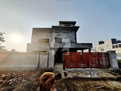 1 Kanal Gray Structure Owner Build House For Sale Hot Location