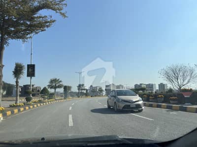 8 Marla Ideal Location Plot For Sale 8 Marla Ideal Location Plot For Sale