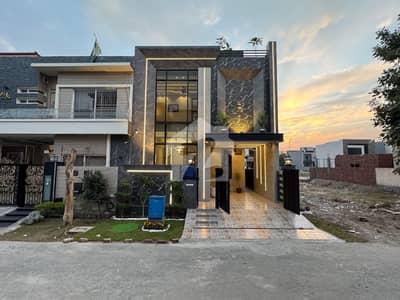 5 Marla Lavish Bungalow For Sale In DHA Phase 6 - Modern Design & Prime Location 5 Marla Lavish Bungalow For Sale In DHA Phase 6 - Modern Design & Prime Location