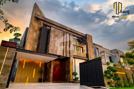 1 Kanal Out Standing Top Quality Modern House Close To Defense Raya