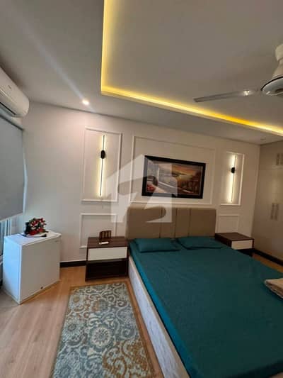 ONE BED FULLY FURNISHED LUXURY APARTMENT FOR RENT   Location: Top City-1, Muiz Block, Near New Islamabad International Airport  آرام دہ، خوبصورت اور جدید طرزِ زندگی کے لیے بہترین انتخاب!  1 Bed Luxury Apartment