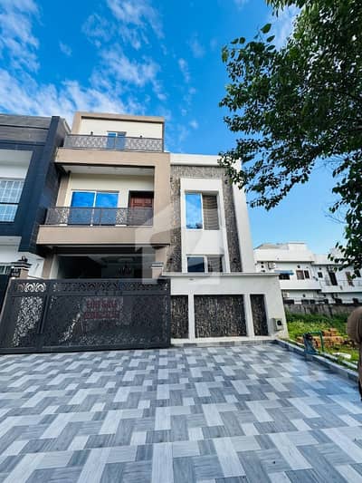 Ideal House For Sale In D-12