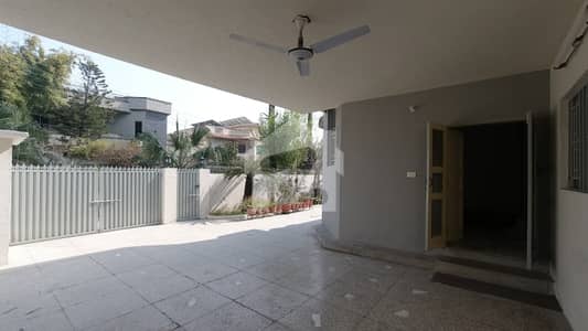 کورنگ ٹاؤن اسلام آباد میں 3 کمروں کا 1 کنال مکان 5.3 کروڑ میں برائے فروخت۔