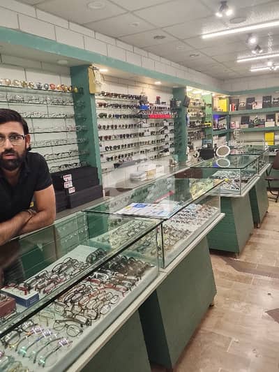 ڈی ایچ اے فیز 5 ڈی ایچ اے ڈیفینس,کراچی میں 15 مرلہ Studio دکان 3.0 کروڑ میں برائے فروخت۔ ڈی ایچ اے فیز 5 ڈی ایچ اے ڈیفینس,کراچی میں 15 مرلہ Studio دکان 3.0 کروڑ میں برائے فروخت۔