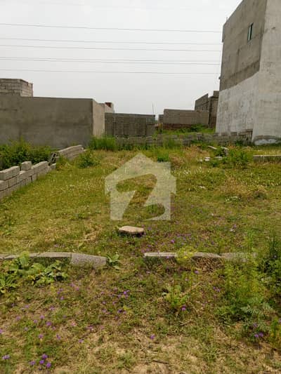Urgent Sale 5 Marla Plot For Sale Demand 22 Lack 20 Feet Street Registry Intiqal Location Nilor Islamabad
