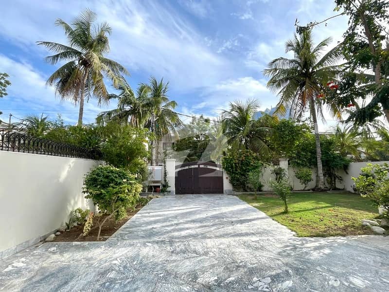 666 SQ Yard Villa Available For Rent 666 SQ Yard Villa Available For Rent
