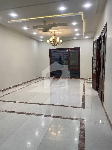 600 Yard Bungalow For Rent Dha Phase 8